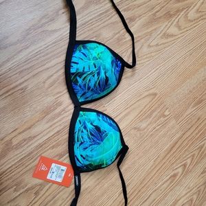 2/$20 NWT ripzone bikini top